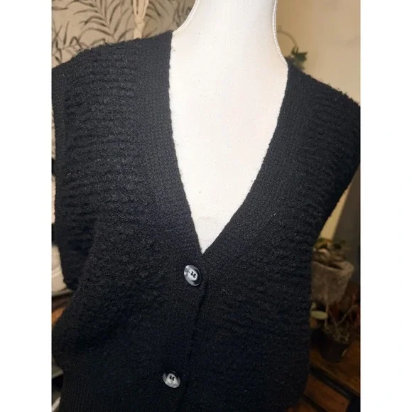 Black Textured Button Front Sweater Vest – Size 3XL (NWT) - Picture 5 of 5